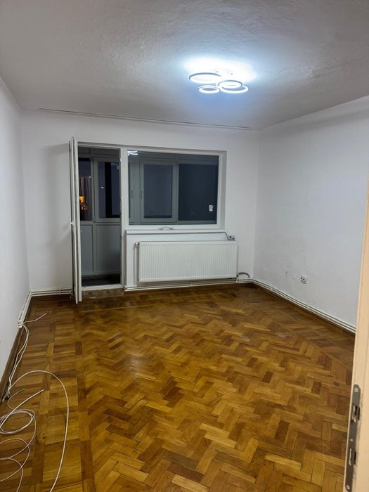 Apartament 2 camere de închiriat