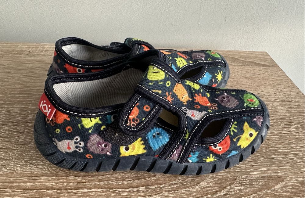 Детски пантофи Колев и Колев