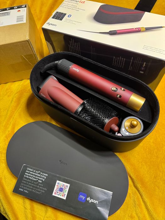 Uscator par Dyson AirWrap nou