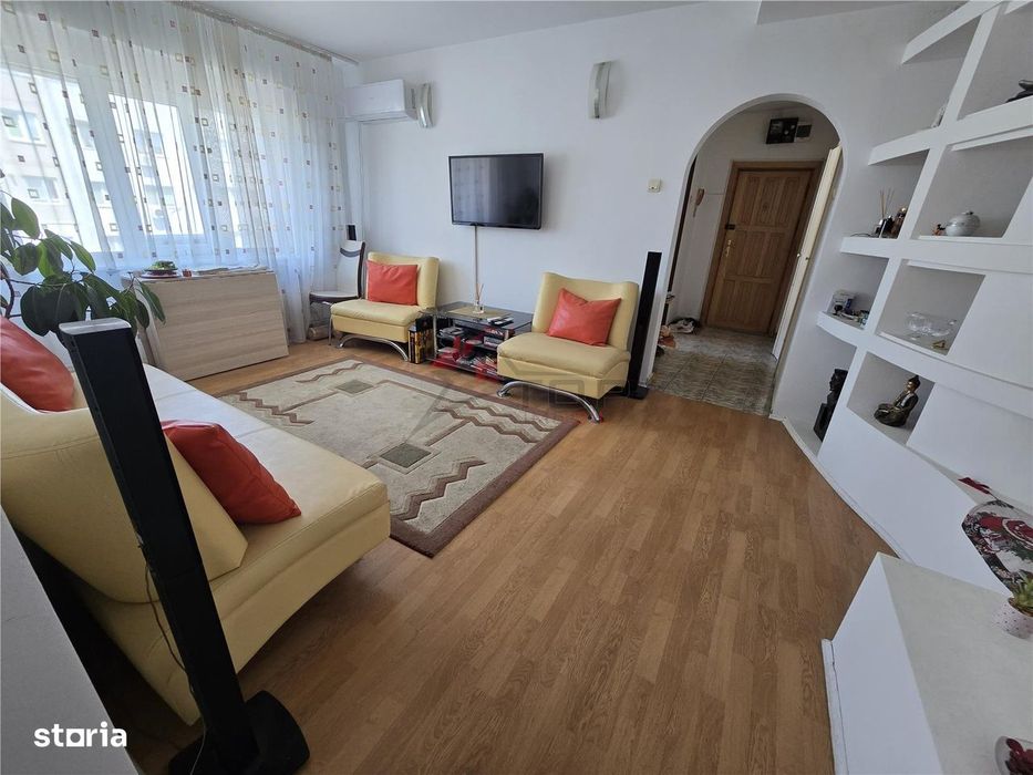 Etaj intermediar, 3 camere decomandat zona Mircea cel Batran — fotografia 1