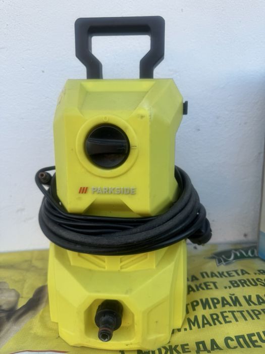 Водоструйка немска много малко е работила има отлична струя.