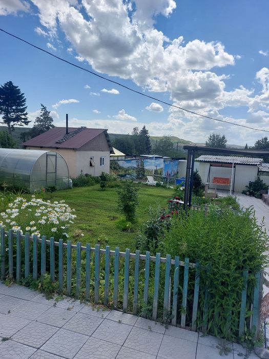 Обменяю дом на квартиру