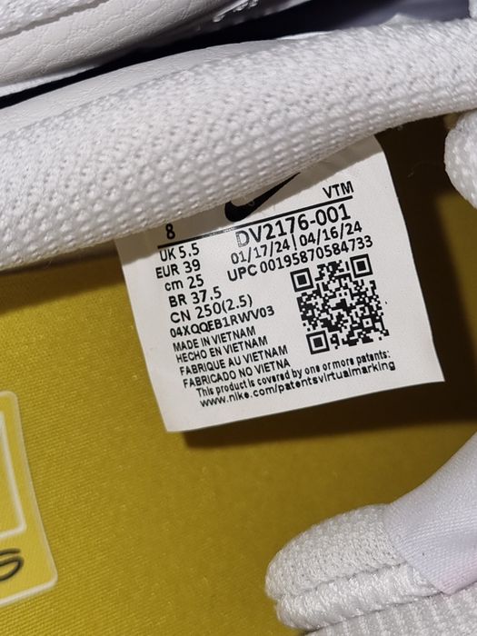 Vând adidasi NIKE