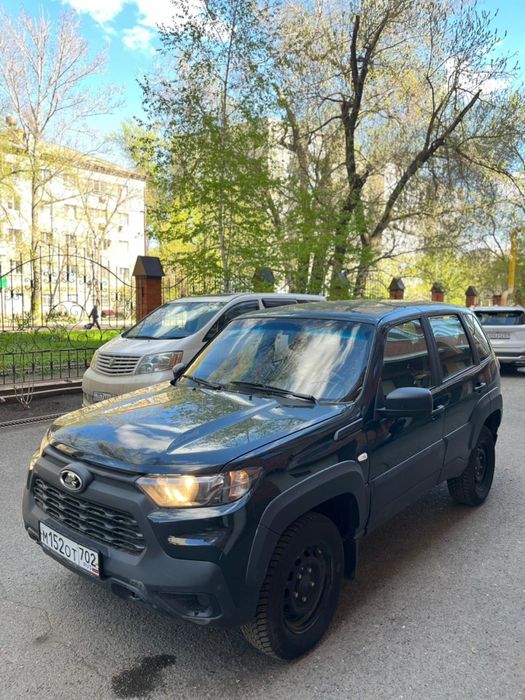 Продам ниву travel