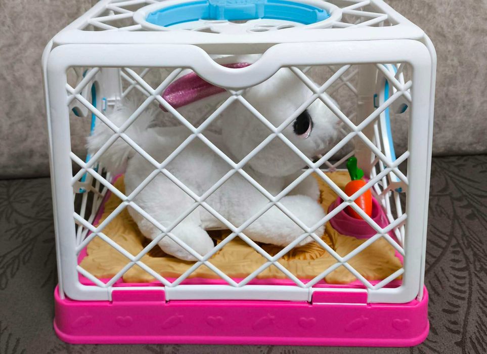 Интерактивна играчка Мама Бъни с малки зайчета