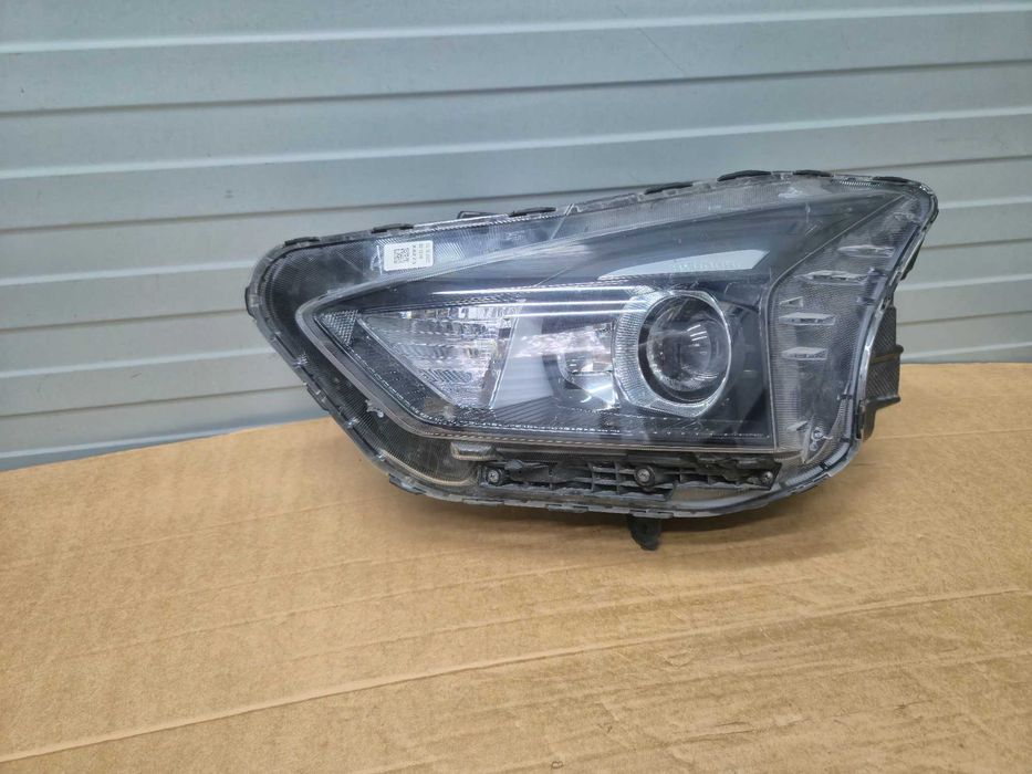 Far Stanga Hyundai Bayon Cod 92101-q0500 92101Q0500
