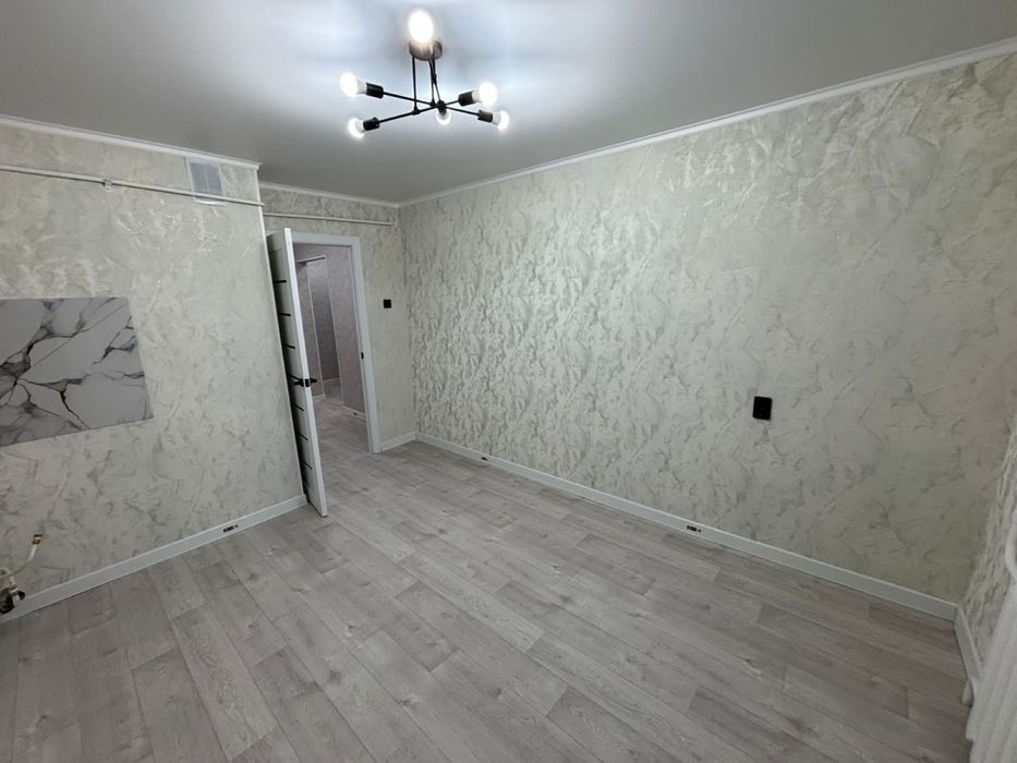 Продам 1-комнатную в 9 микрорайоне