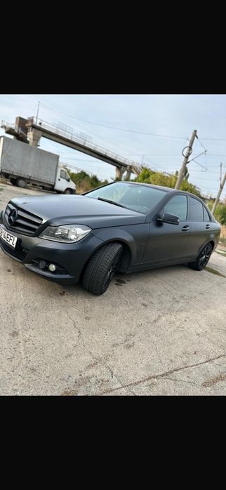 Vând  MERCEDES C class KM REALI !!