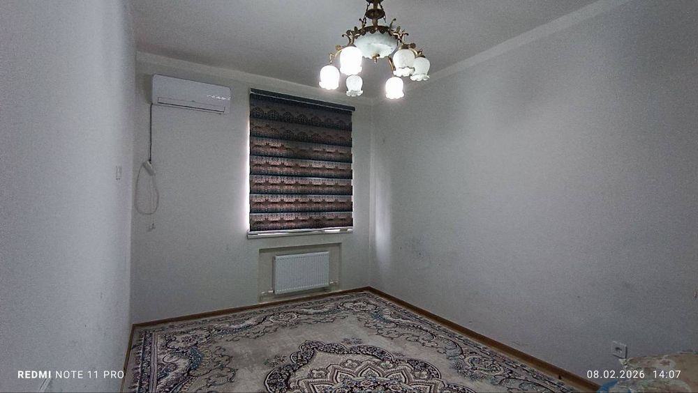 Nurafshon shaharda barcha qulayliklarga ega 3 xonali uy sotiladi