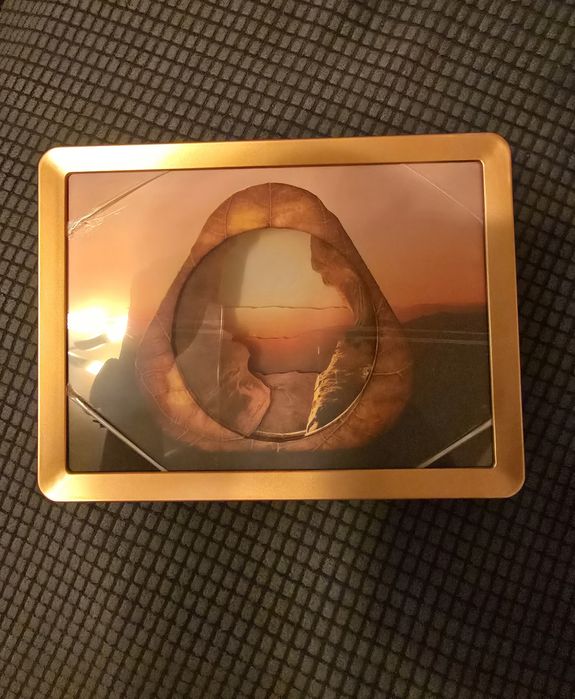 Lampa de veghe, tablou. Iqos