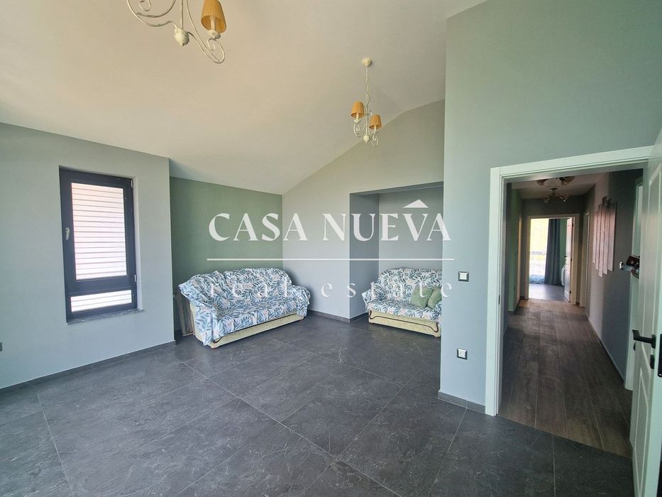 Продава се Къща в с. Кранево, Област Добрич - 300 кв.м за 1834 €/кв.м - Снимка #3