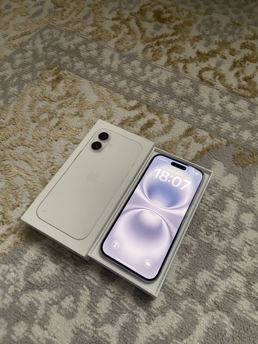 iPhone 16white 128GB