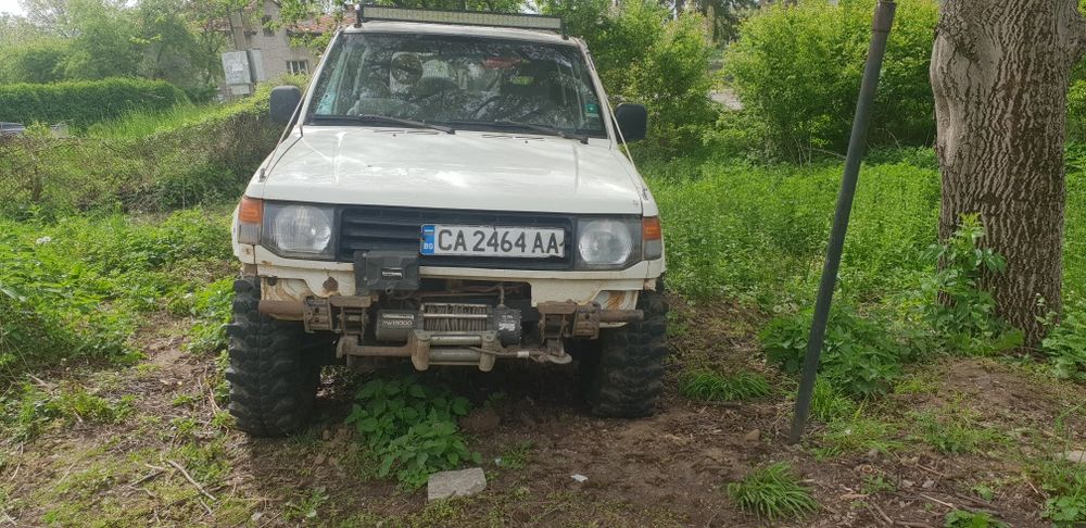 Паджеро 3.0i  на части