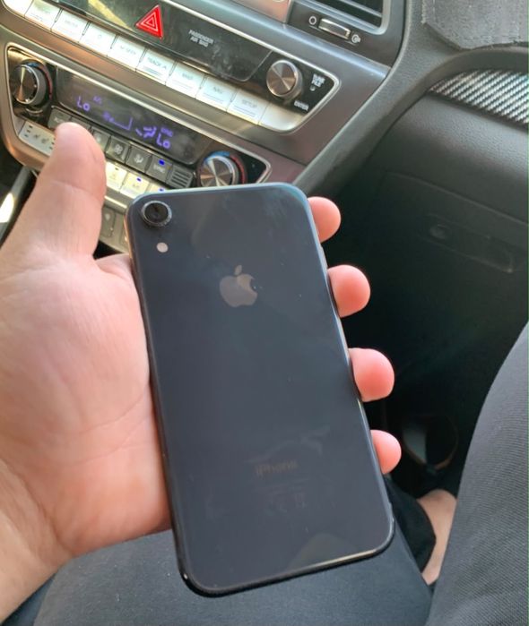 iPhone xr айфон хр продается срочно торг будет!