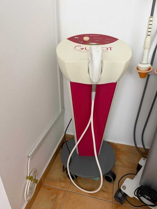 Guinot TechniSPA profesional – complet, funcțional, cu manipol