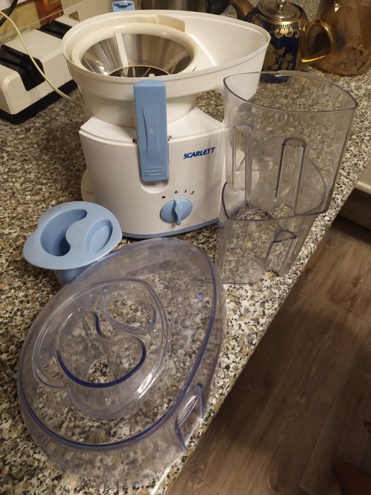 Соковыжималка "SCARLETT"
