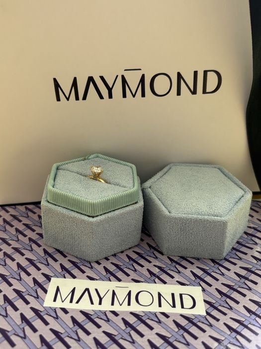 Златен пръстен с ДИАМАНТ