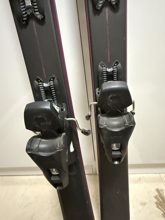 Дамски ски Elan Snow 152см