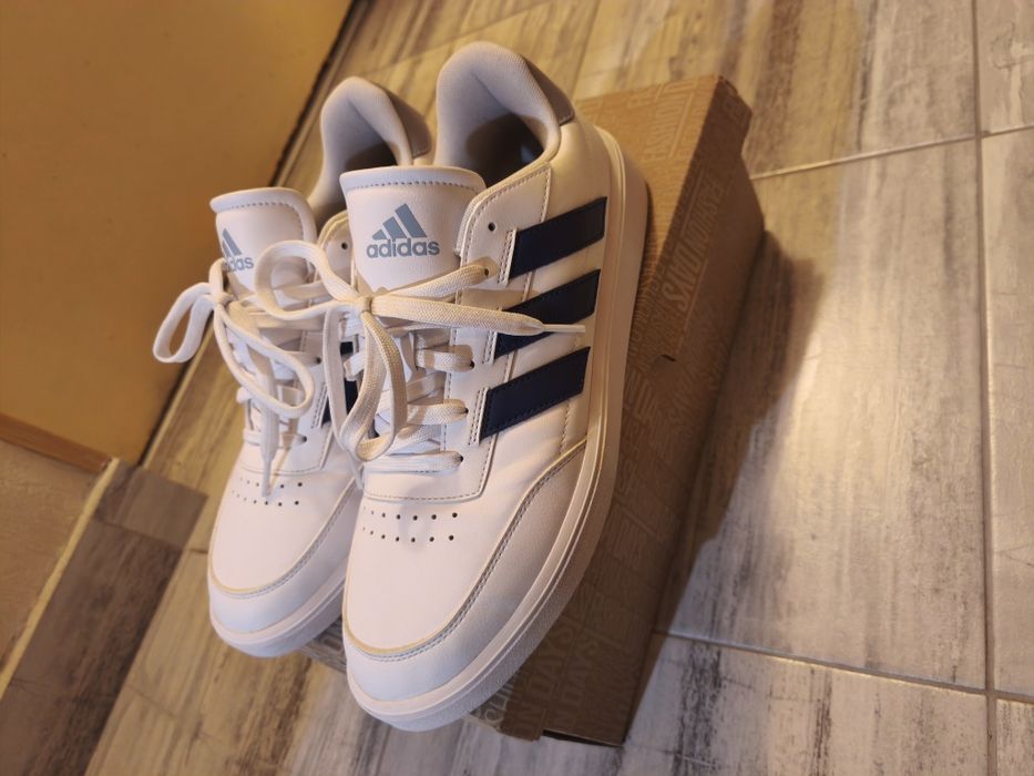 Маратонки Адидас