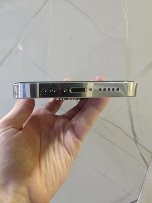 Iphone 14 Pro White 256 61% Yomkost Ideal holatda