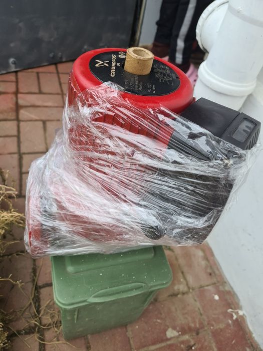 Pompa recirculare GRUNDFOS