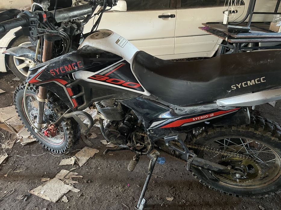 Продам мотоцикл 300 кубовы