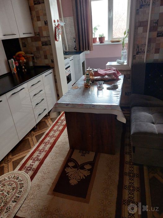Kvartiraga qizlar ayollar olamiz .adres eski bilayn.xazyaykasi bor