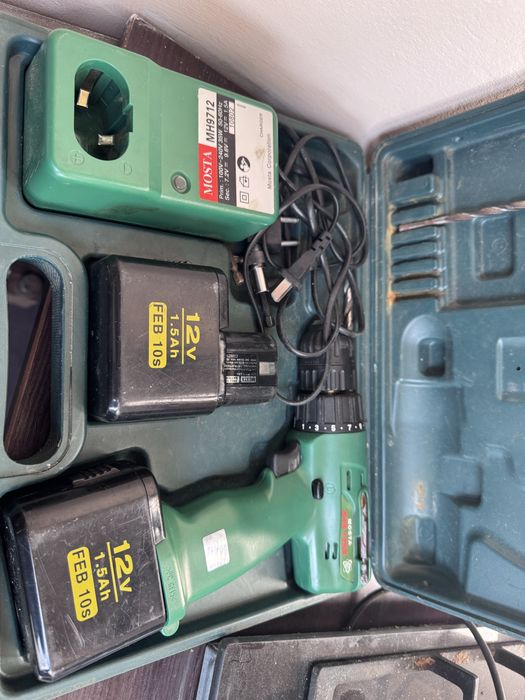 Прода шуроповерт исправный.