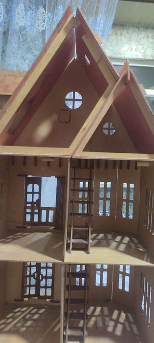 Домик для кукол продам