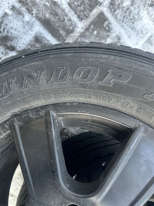 Продам комплект дисков с шинами.