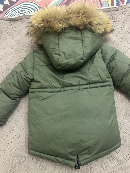 Продам зимнюю куртку на мальчика