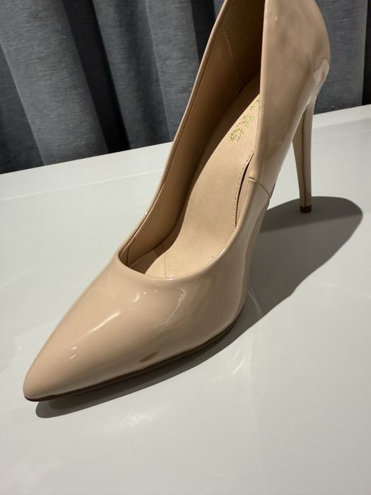 Pantofi cu toc Miss KG, marimea 39