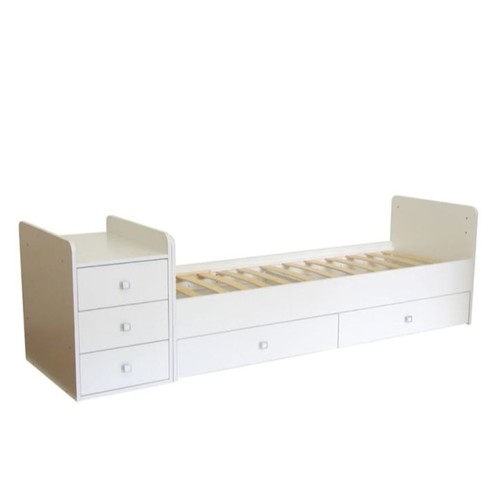 Детская кровать  манеж