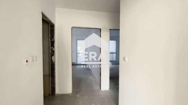 Продава се Тристаен апартамент в Кърджали, Център - 110 кв.м за 1046 €/кв.м - Снимка #6