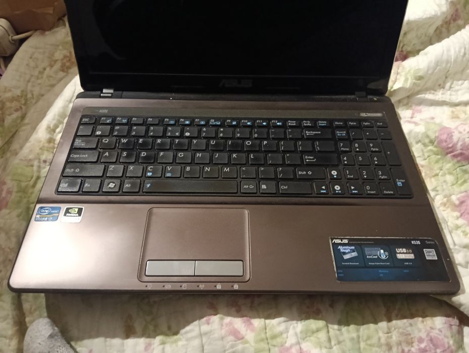 Vând schimb leptop asus k53S