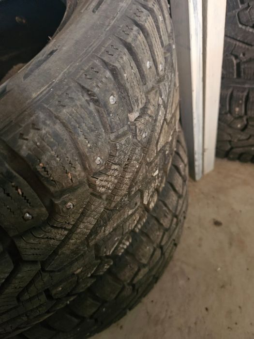 Продам зимние шины