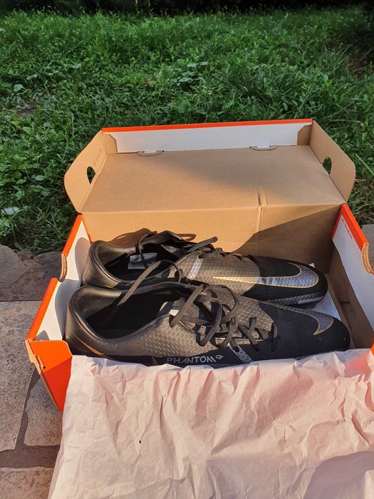 Ghete de fotbal nike Phantom Academy
