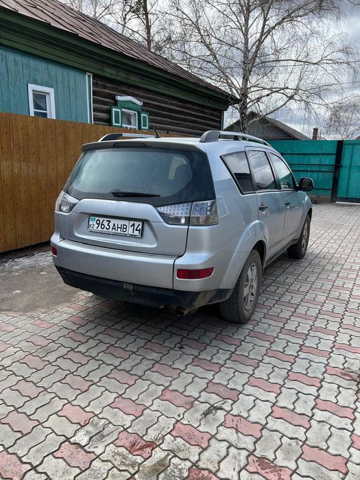 Продам mitsubishi outlander
