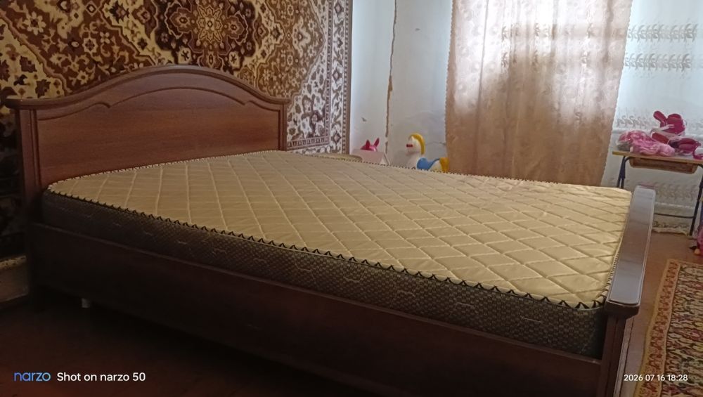 Кровать двуспальная