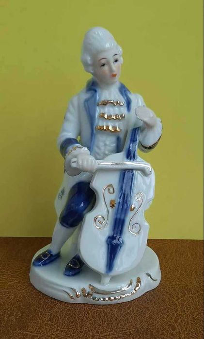 Големи колекционерски порцеланови фигурки