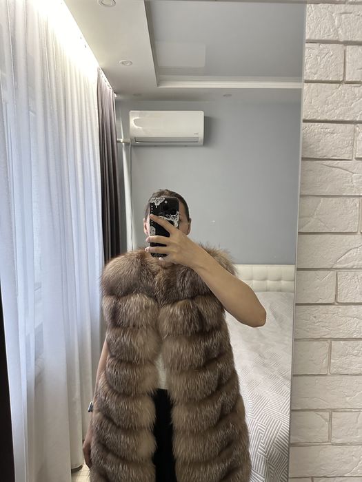 Меховой жилет