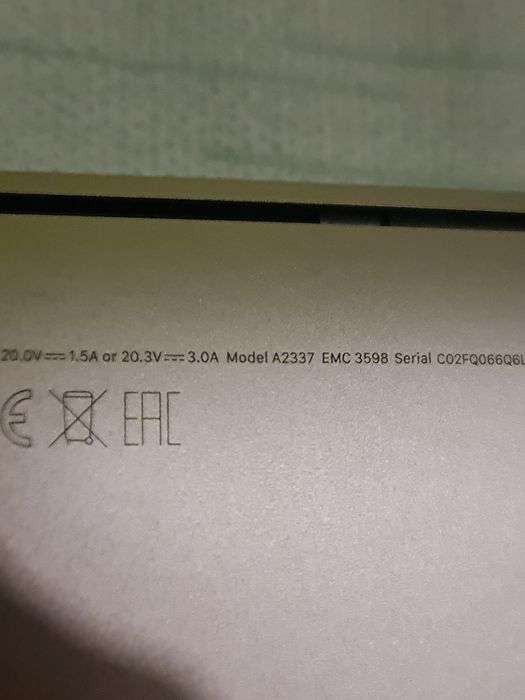 MacBook Air 13 - M1 iCloud blocat