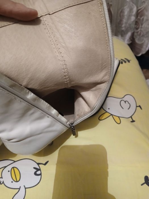 Продам белые полусапожки