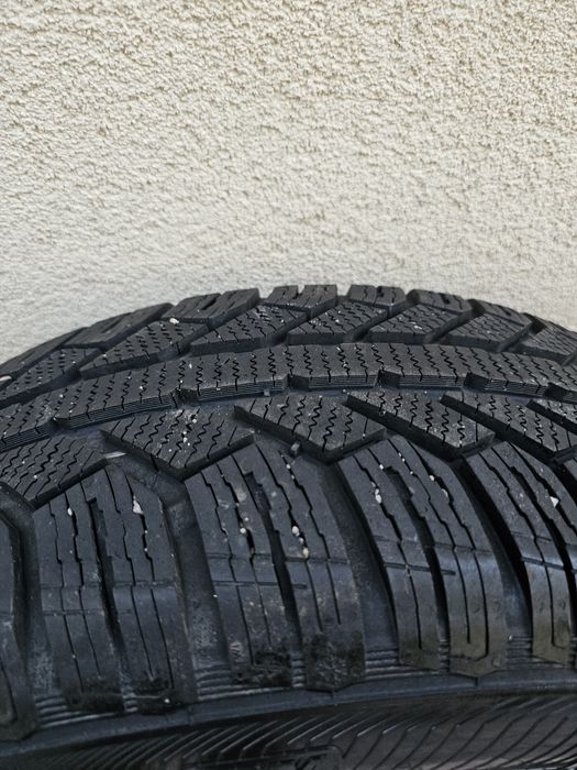 Зимни гуми Semperit 215/65/17