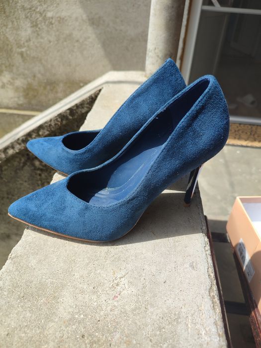 Елегантни дамски обувки