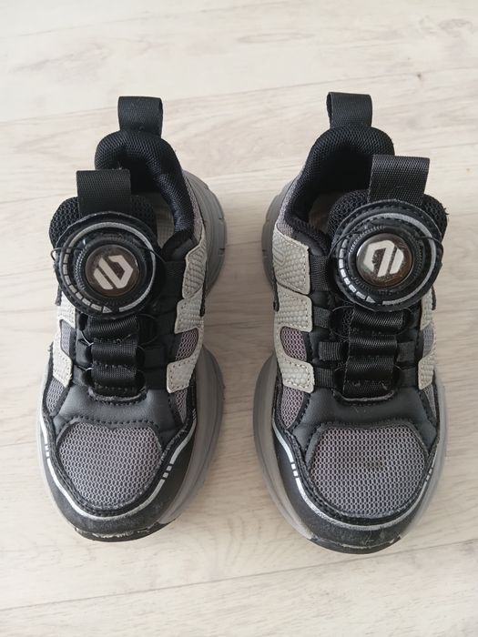 Кроссовки детские 28 29 размер