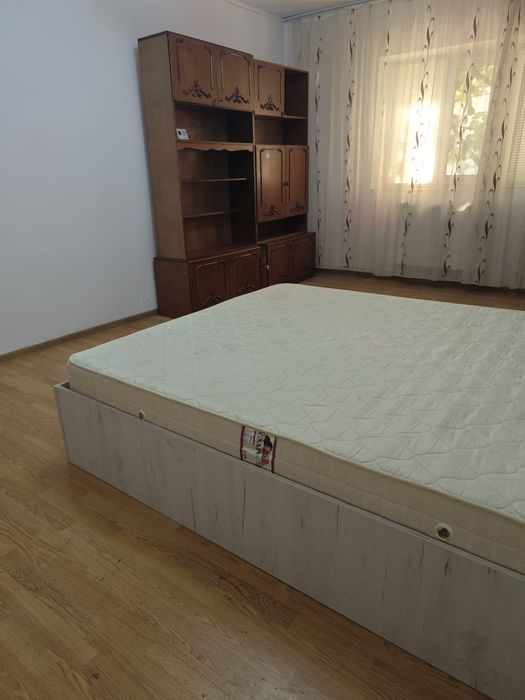 Închiriez apartament
