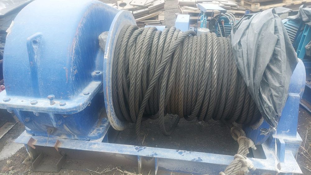 Лебедка тяговая ТЭЛ-20