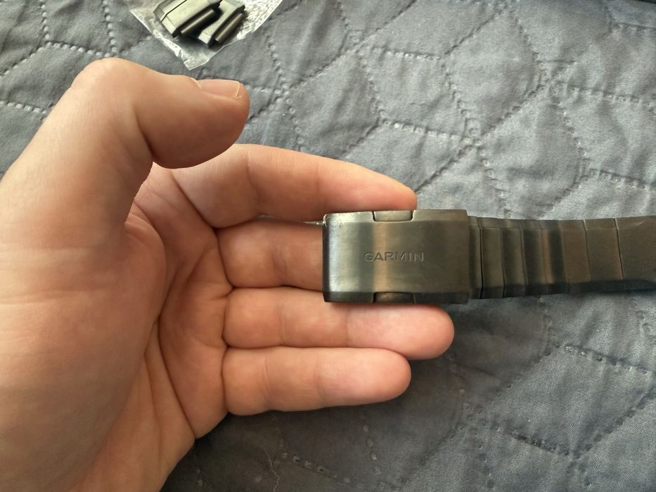 Garmin Quickfit 22 - DLC Titanium Carbon band