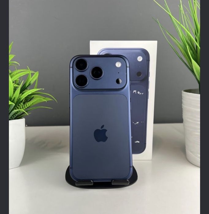 Iphone 17 pro в коробке срочно